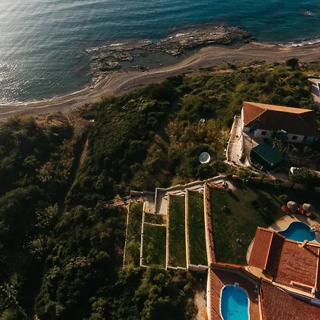 Atlas Casa de Férias Kástro Tornéze
